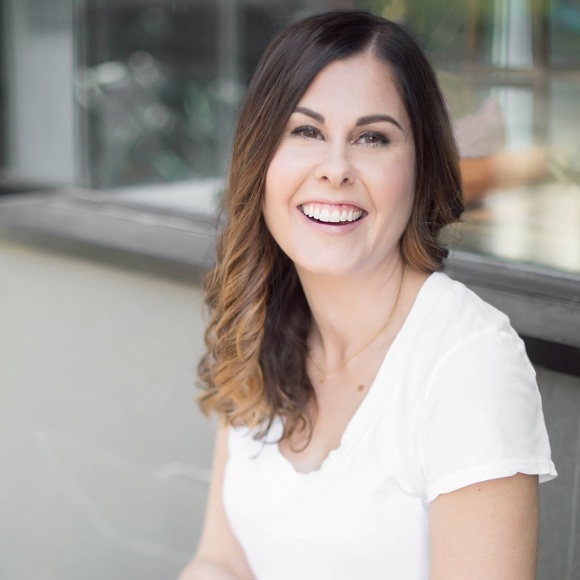 Meet your Posher, Michelle - Picture 1 of 1